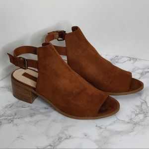 ✨FLASH SALE✨Brown booties